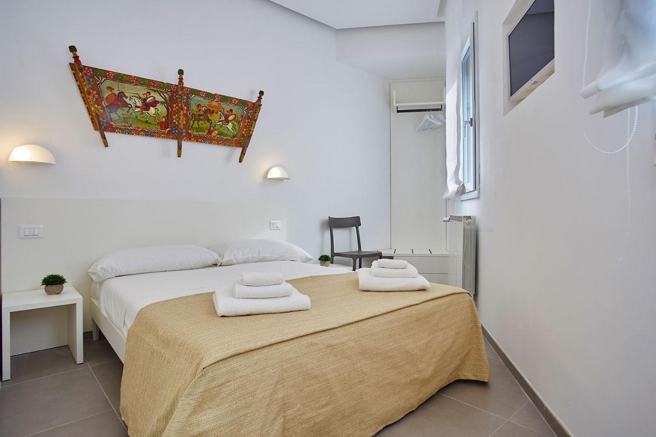 Porta Del Golfo Apartments & Suites 卡斯泰拉马莱 外观 照片