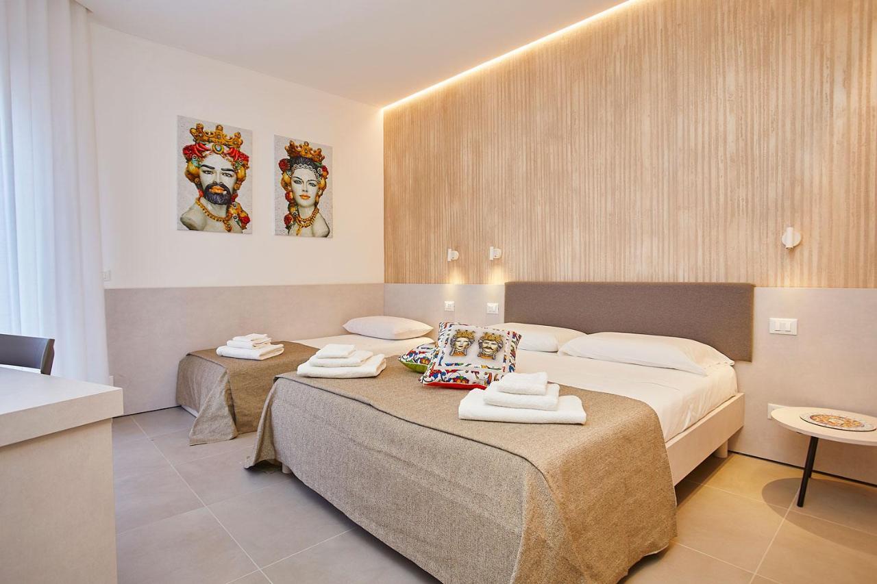 Porta Del Golfo Apartments & Suites 卡斯泰拉马莱 外观 照片